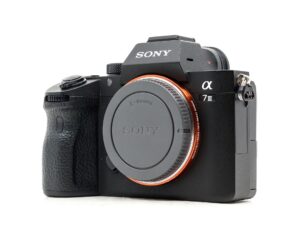 Sony A7M3 (Sony Alpha A7 III) Mirrorless Camera